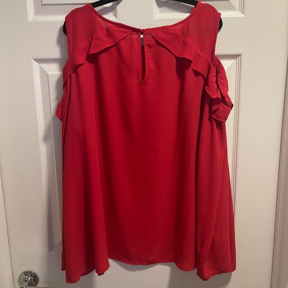 Lane Bryant Red Cold Shoulder Blouse Size 26 - Picture 4 of 12